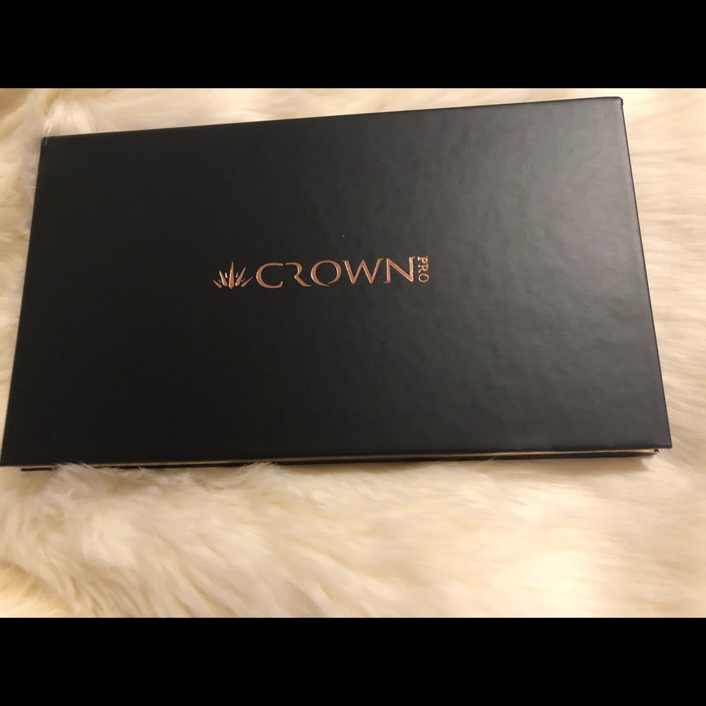 Makeup bundle - Picture 2 of 8